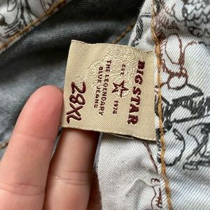 Woman big star jeans